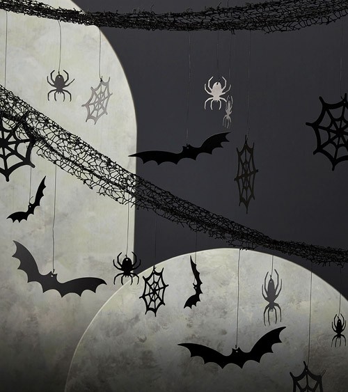 Spinnennetz-Girlande mit Anhängern "Halloween" - 4 m