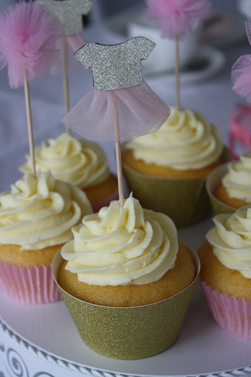 Mit diesen Cupcake-Toppern mit Tutu-Motiv setzt ihr ultimative Highlights auf der Ballerinaparty. Foto: Fräulein Kuchenzauber Mit diesen Cupcake-Toppern mit Tutu-Motiv setzt ihr ultimative Highlights auf der Ballerinaparty. Foto: Fräulein Kuchenzauber