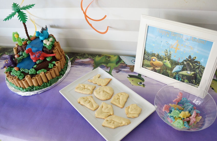 Kleine süße Leckereien für die Dino-Party Kleine süße Leckereien für die Dino-Party