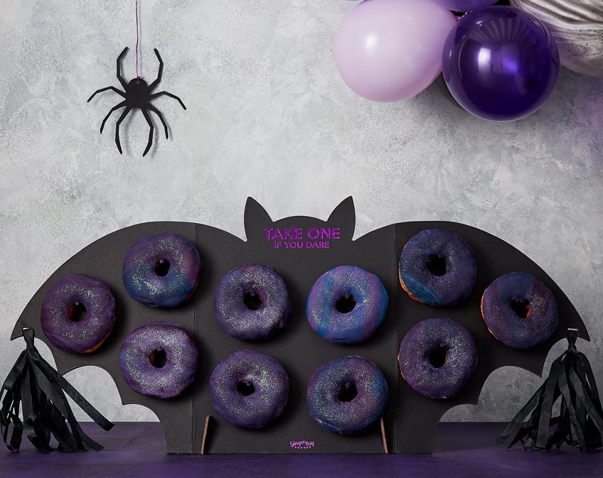 Originell - Die Donutwand-Fledermaus für Halloween Originell - Die Donutwand-Fledermaus für Halloween
