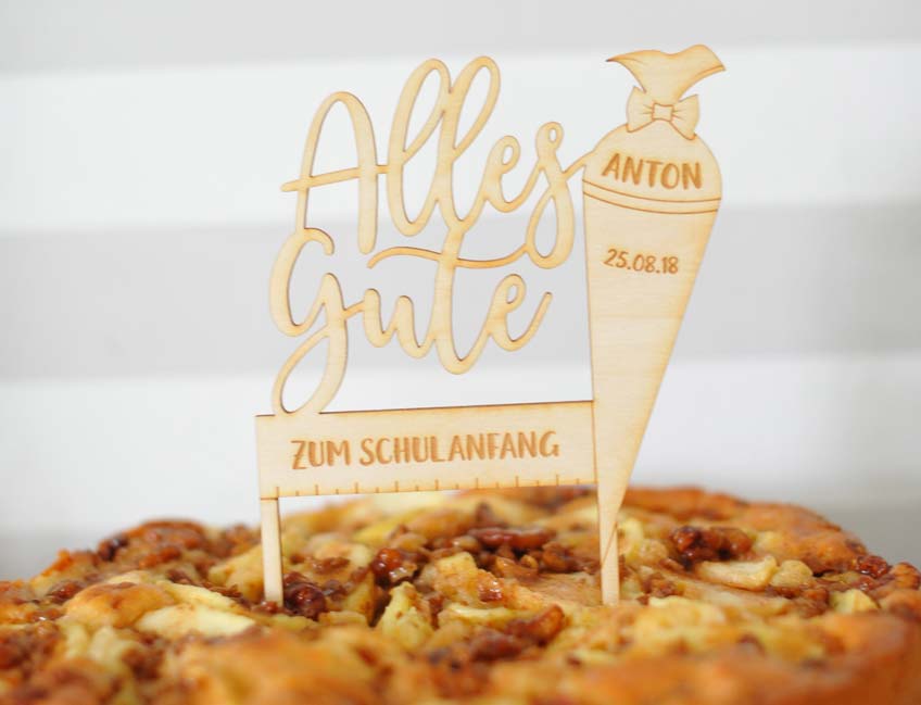 Zur Einschulung etwas ganz Besonderes: Ein individualisierbarer Cake-Topper mit Namen