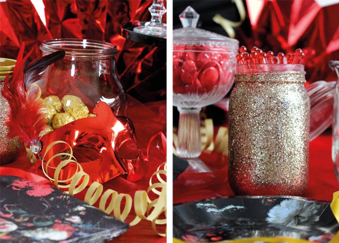 Goldene Dekogläser schmücken den Silvester-Sweet-Table (c) Mareike Winter - Biskuitwerkstatt Goldene Dekogläser schmücken den Silvester-Sweet-Table (c) Mareike Winter - Biskuitwerkstatt