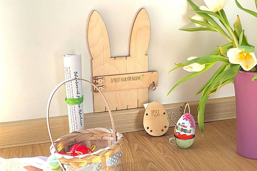 Es sind genau diese Kleinigkeiten - z.B. eine Osterüberraschung an der Hasenklappe - die zusammen den Frühling für dein Kind für immer unvergesslich machen Es sind genau diese Kleinigkeiten - z.B. eine Osterüberraschung an der Hasenklappe - die zusammen den Frühling für dein Kind für immer unvergesslich machen