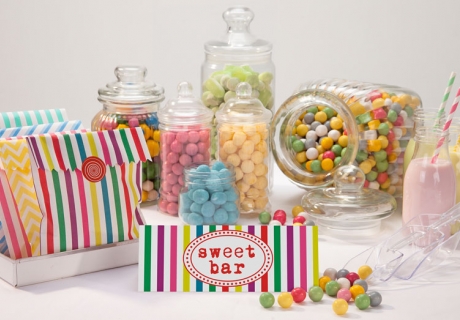 Die kunterbunte Candybar mit leckeren Süßigkeiten zum Kindergeburtstag und zu Fasching