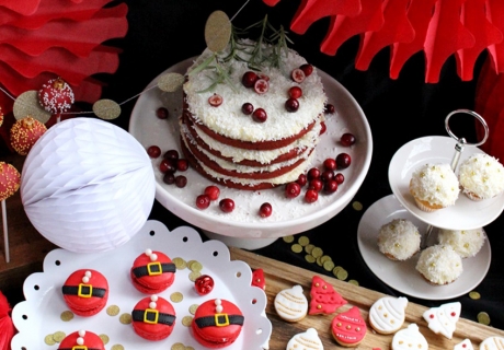 Viele süße Details finden sich auf dem hübschen Nikolaus Sweet Table