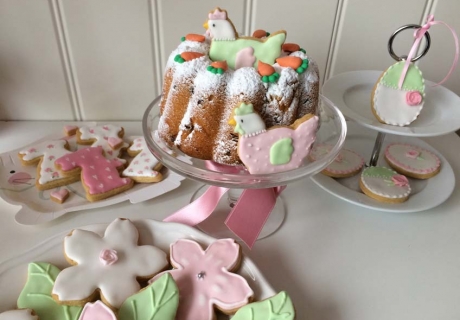 Passende Ausstechformen zu Ostern machen grandiose Osterplätzchen (c) daskleinebackglueck