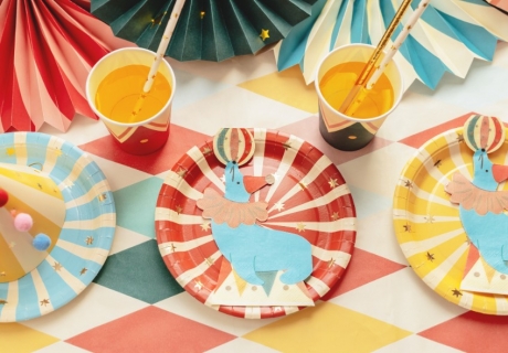 Retro Zirkus Look - Zirkustiere sind zum Glück ein Relikt alter Zeit - als Fantasy-Element sehen sie aber schön und nostalgisch aus